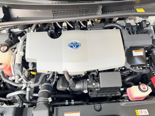 Toyota Prius Prime Full Advanced Technology 2017 ថ្នាំ​សុីន​មួយ​ជុំ​ មាន​ស្លាយ​កុងទ័រ​