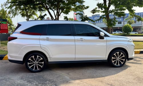 Toyota Veloz