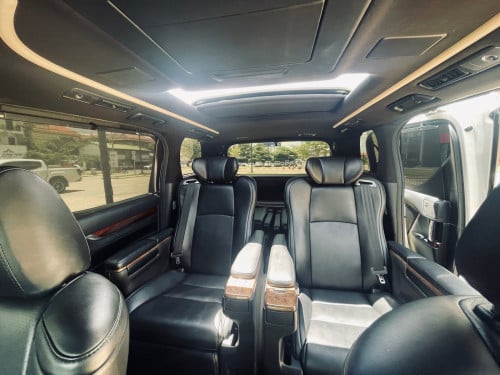 Vellfire up Lm 2016 30000$ លក់ប្រញាប់