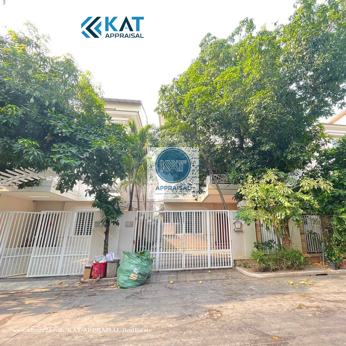 វីឡាភ្លោះសម្រាប់លក់ l Twin A Villa For Sale