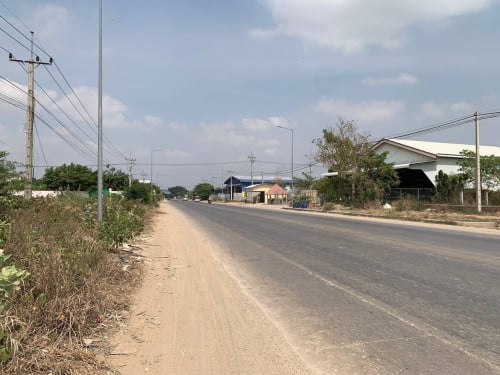 ដីលក់ផ្លូវឌីប៉ុកគោករកា ខណ្ឌព្រែកថ្មី ភ្នំពេញ