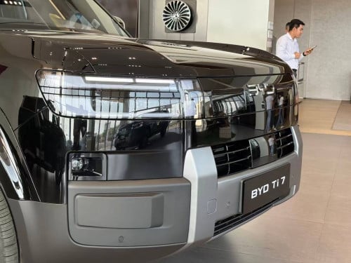BYD Ti 7 មានស្តុកស្រាប់ បង់រំលួសចូលរួមត្រឹម 10%-20% ក៏អាចយកឡានទៅជិះបានដែរ (កក់ស្តុកត្រឹមតែ1000$)