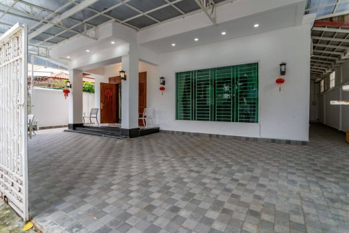 វីឡាសម្រាប់លក់ នៅក្នុងបុរីឧទ្យានទន្លេបាសាក់ សង្កាត់ទន្លេបាសាក់ ខណ្ឌចំកាមន ភ្នំពេញ