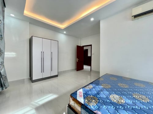 វីឡាសម្រាប់លក់ នៅក្នុងបុរីឧទ្យានទន្លេបាសាក់ សង្កាត់ទន្លេបាសាក់ ខណ្ឌចំកាមន ភ្នំពេញ