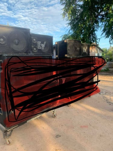 លក់ធុងសូឡូ៤គ្រាប់