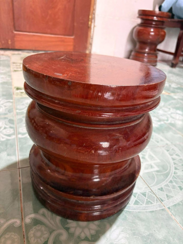 គ្រឿងសង្ហារឹមនៅផ្ទះផ្ទាល់តម្លៃសមរម្យ