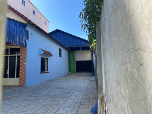 ផ្ទះនិងឃ្លាំងសំរាប់ជួលនៅសែនសុខ