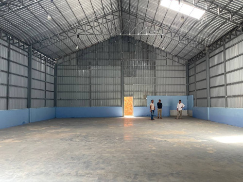 ផ្ទះនិងឃ្លាំងសំរាប់ជួលនៅសែនសុខ