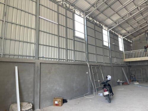 ឃ្លាំងថ្មីសំរាប់ជួលនៅគោករកា
