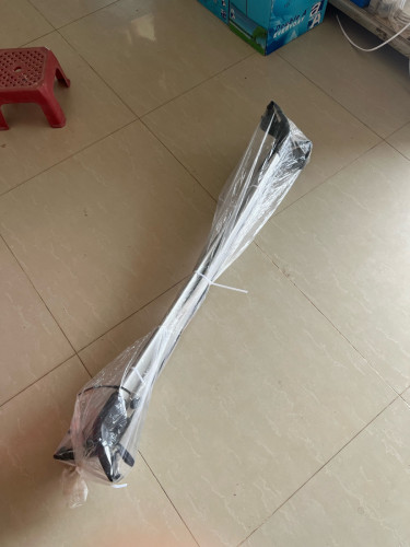 ជើងកាងឡានទ្រអីវ៉ាន៊