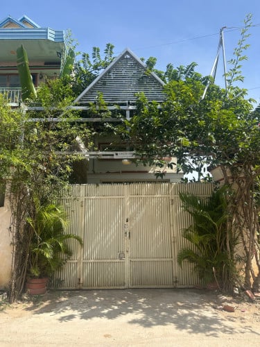 ផ្ទះជួលមានសំភារៈពេញ អាចស្នាក់នៅនិងរកសុីបាន