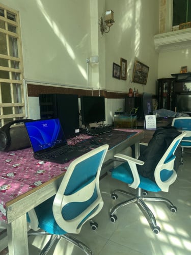ផ្ទះជួលមានសំភារៈពេញ អាចស្នាក់នៅនិងរកសុីបាន