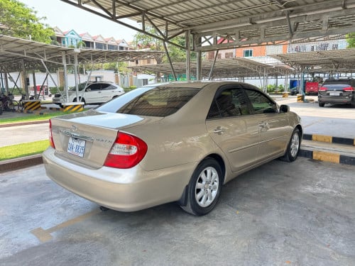 ឡានម្ចាស់តែមួយ​ 04​ XLE តំលៃល្អណាស់​
