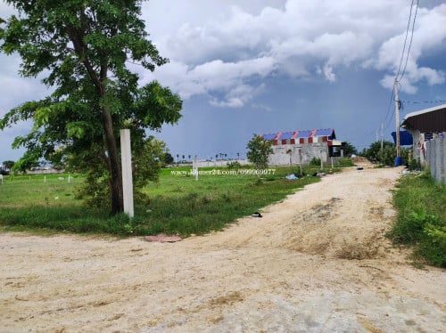 ដីលក់ឡៃឡុង 10×20m - ជិតរោងចក្រហនុមាន