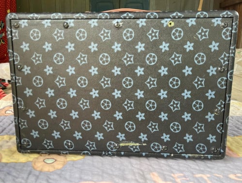 បាស់លក់130$ ថ្មរកាន់សម្លេងអេម