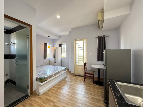 បន្ទប់១ជួល 180$ឡើង លើផ្លូវ271 ផ្សារជីបម៉ុងម៉េហ្គាម៉ល ២៧១