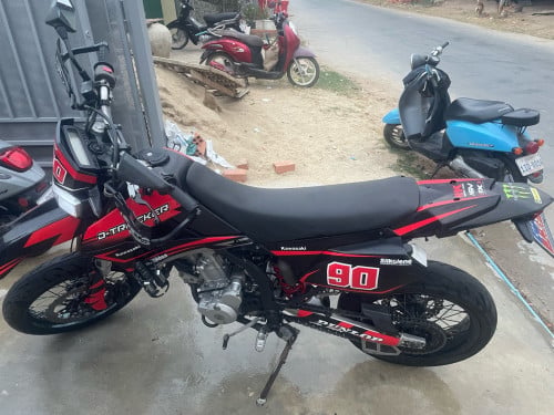 ម៉ូតូលក់ កម្លាំង250cc
