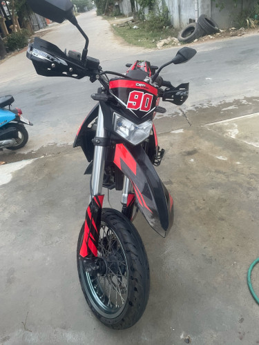 ម៉ូតូលក់ កម្លាំង250cc