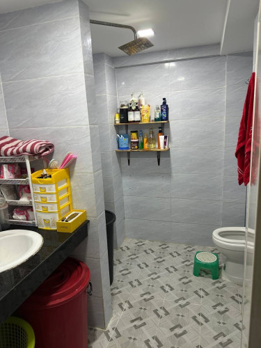ផ្ទះជួលមាន5 បន្ទប់គេង5 បន្ទប់ទឹ,1200$ចរចា,ភូមិមិត្ដភាព