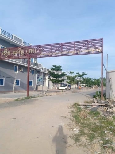 ផ្ទះលក់តម្លៃ 60,000$ ចរចា ផ្លូវធំ