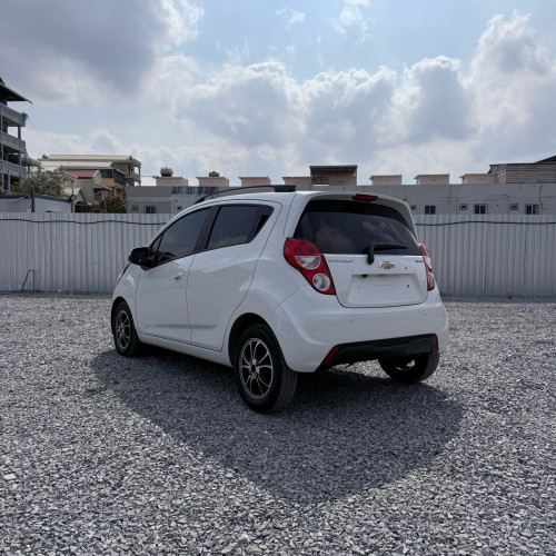 $7,600 Chevrolet Spark 2014