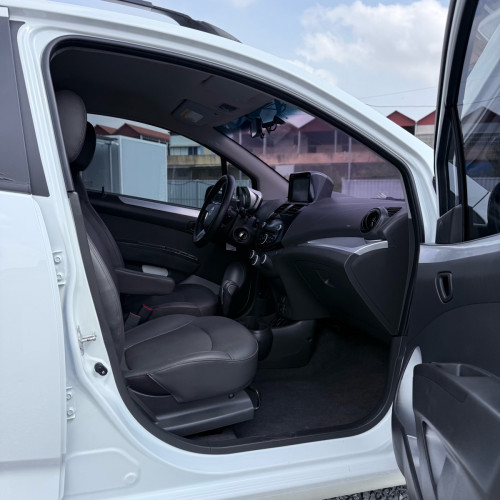 $7,600 Chevrolet Spark 2014