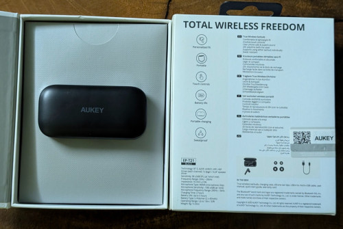 កាស Bluetooth ម៉ាក Aukey គុណភាពអាមេរិច