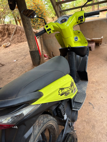 ICON 010 មានកាតគ្រី 400ជាង 500 ចរចាបានធានាម៉ាសុីនស្ទុះជិះឆ្ងាយបានធម្មតា