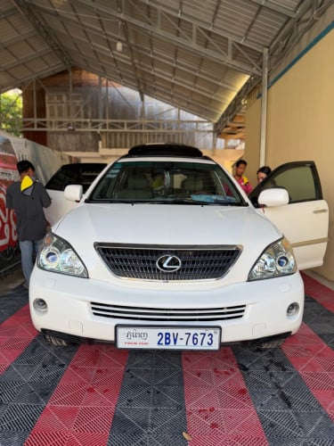ចង់លក់ Lexus 400h