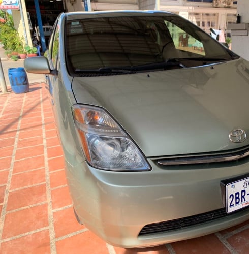 ឡាន​ ជួល​ ឡាន​ ព្រូស សំរាប់ជួល toyota Prius for rent 丰田普锐斯招租 普锐斯出租