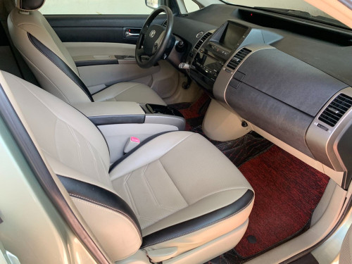 ឡាន​ ជួល​ ឡាន​ ព្រូស សំរាប់ជួល toyota Prius for rent 丰田普锐斯招租 普锐斯出租