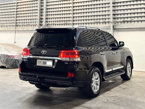 2017 Land Cruiser GXR Full Option V6 អារ៉ាប់