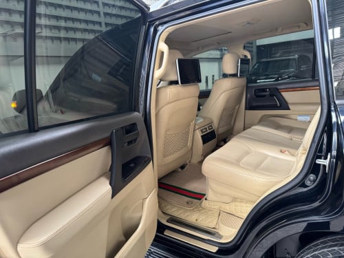 2017 Land Cruiser GXR Full Option V6 អារ៉ាប់