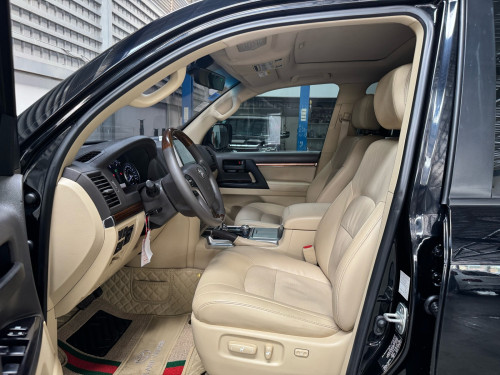 2017 Land Cruiser GXR Full Option V6 អារ៉ាប់
