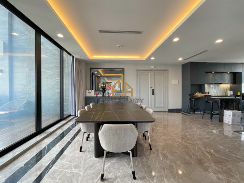 3 Bedroom Penthouse serviced apartment for rent in BKK1- Phnom Penh