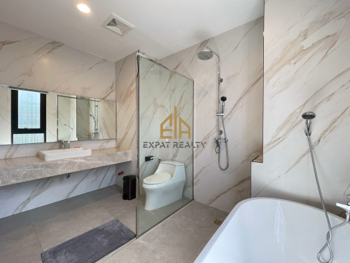 3 Bedroom Penthouse serviced apartment for rent in BKK1- Phnom Penh