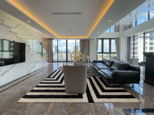 3 Bedroom Penthouse serviced apartment for rent in BKK1- Phnom Penh