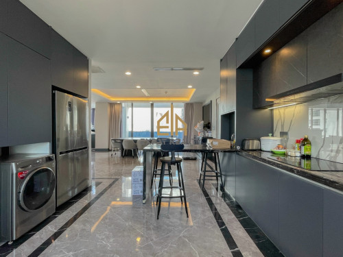 3 Bedroom Penthouse serviced apartment for rent in BKK1- Phnom Penh
