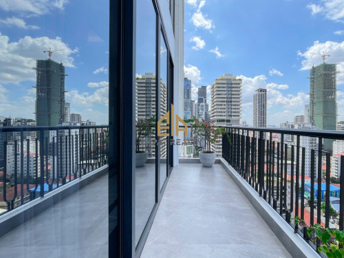 3 Bedroom Penthouse serviced apartment for rent in BKK1- Phnom Penh
