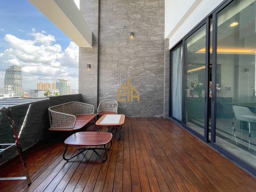 3 Bedroom Penthouse serviced apartment for rent in BKK1- Phnom Penh