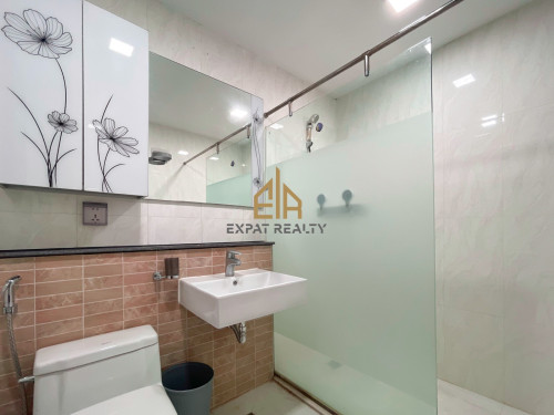 4 Bedroom Nobles Condo for rent in Boeng Kak 1- Phnom Penh