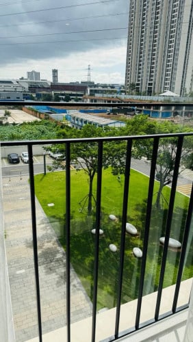 60M Road R&F MIRO FOR RENT