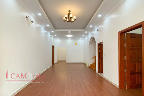 9 Bedroom Commercial Villa For Rent in Daun Penh