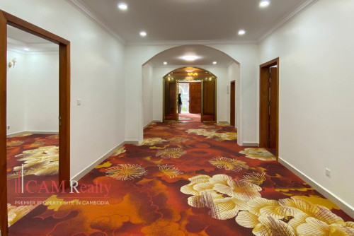 9 Bedroom Commercial Villa For Rent in Daun Penh
