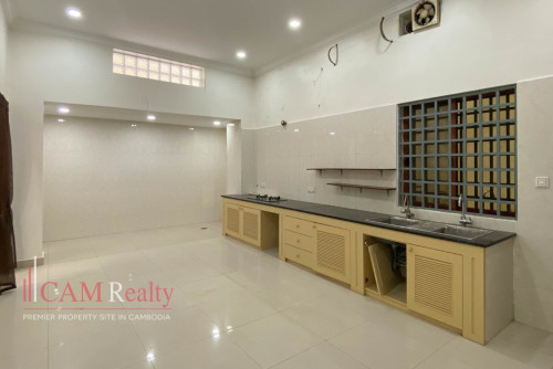 9 Bedroom Commercial Villa For Rent in Daun Penh