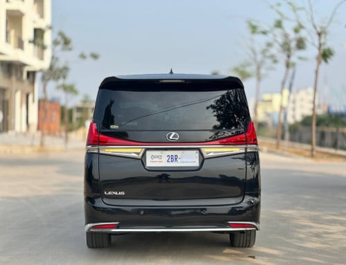 Alphard up Lexus LM 016 Lounge V6
