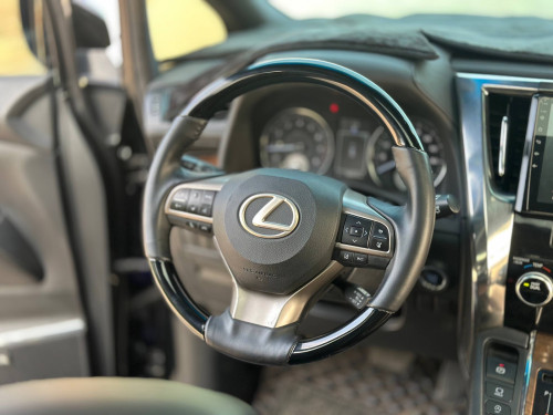 Alphard up Lexus LM 016 Lounge V6