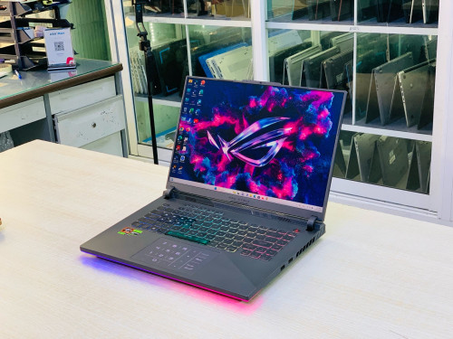Asus ROG Strix G16 G614PM 16”2.5K