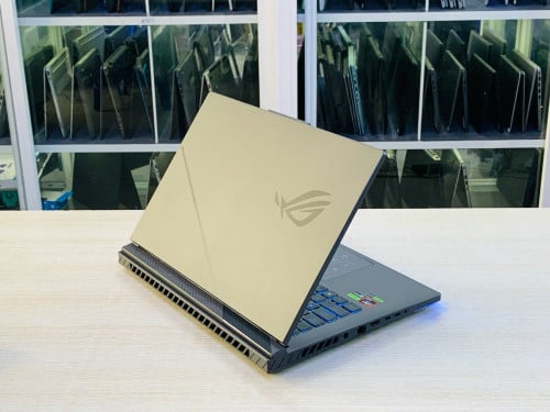 Asus ROG Strix G16 G614PM 16”2.5K