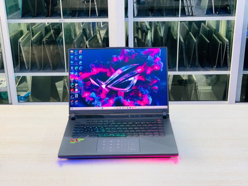 Asus ROG Strix G16 G614PM 16”2.5K